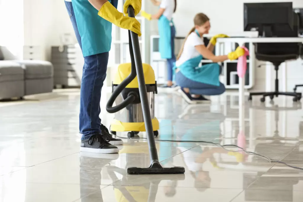 Professional cleaning service in Cape Cod home
